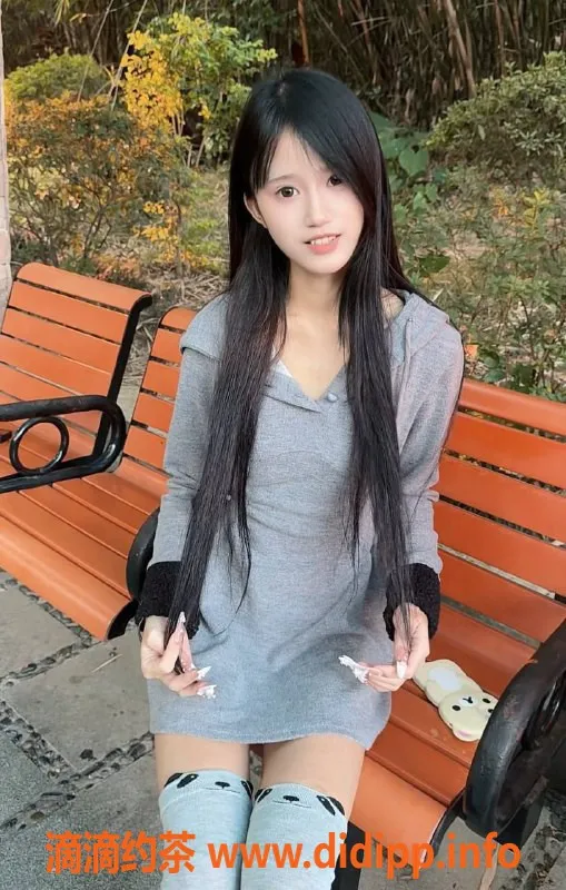 深圳楼凤-深圳宝安橙橙，800起嫩妹制服服务