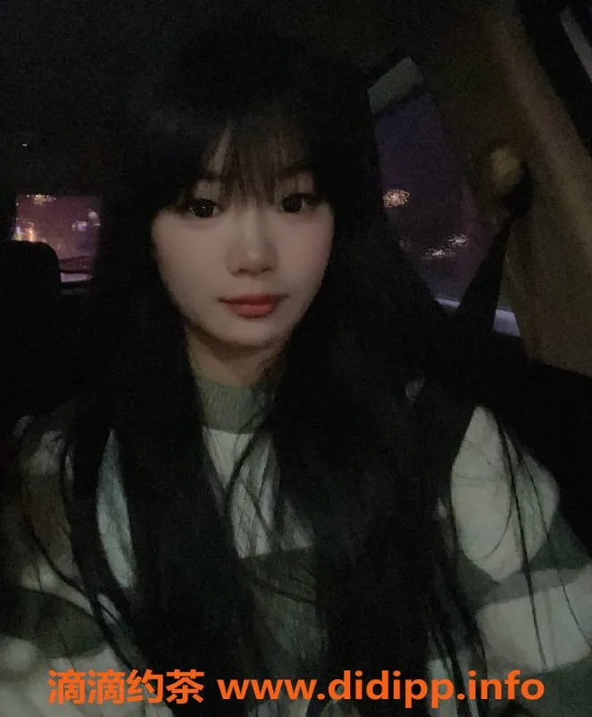 广州楼凤-白云嫩妹琪琪，700水费，长腿cos秀