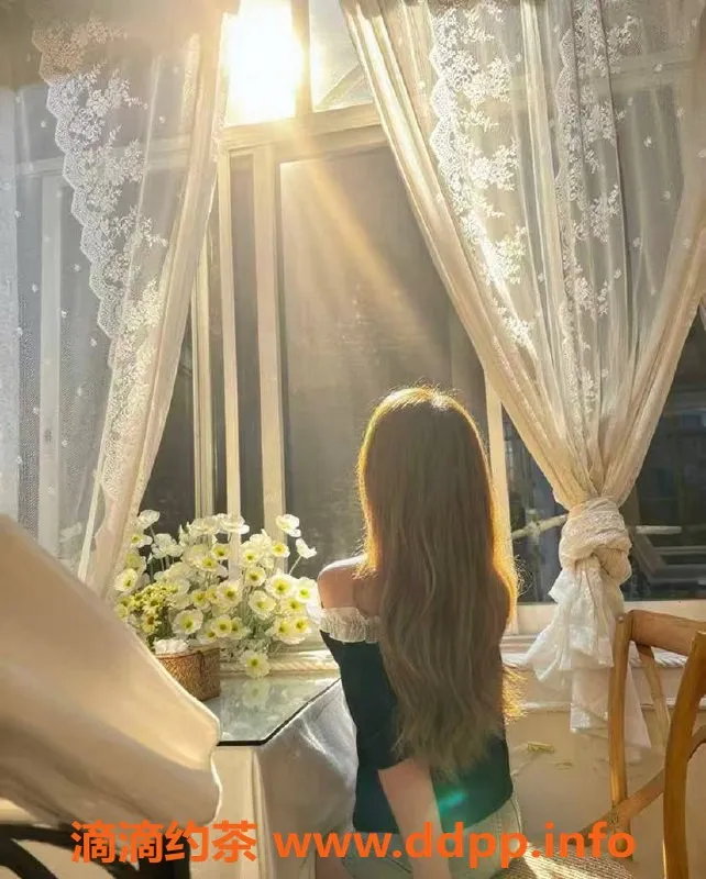 中山楼凤-小榄艺名芸芸，18岁，胸围B+，服务专业