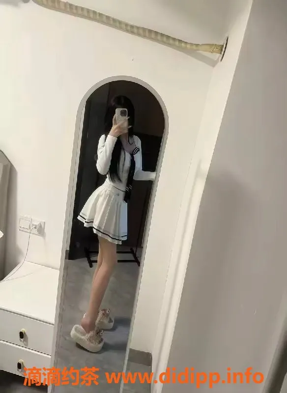 广州楼凤资源信息,番禺嫩妹小七，水费700p，等你来体验！