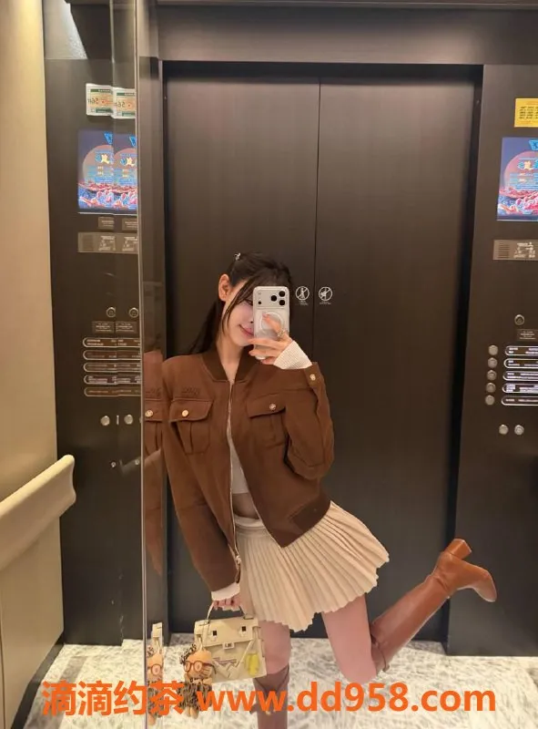 广州楼凤-天河小希，鸳鸯浴嫩妹，服务超赞