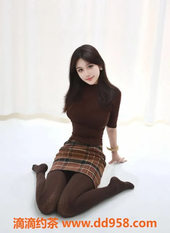 南通楼凤资源信息,晚秋，南通兼职外出 美女，160cm，85斤，23岁