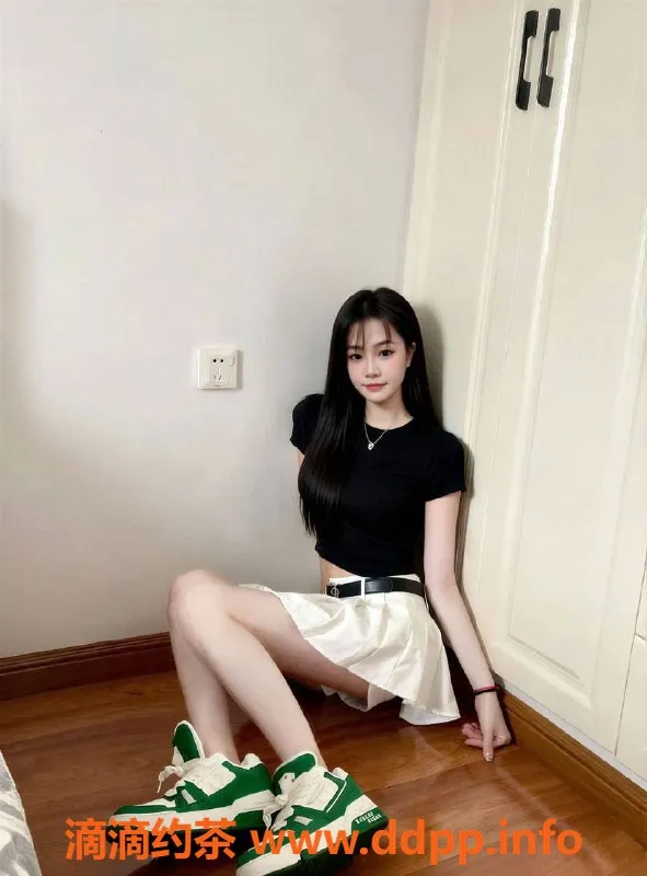 深圳楼凤-深圳龙华余生，1200p嫩妹，亲嘴鸳鸯浴