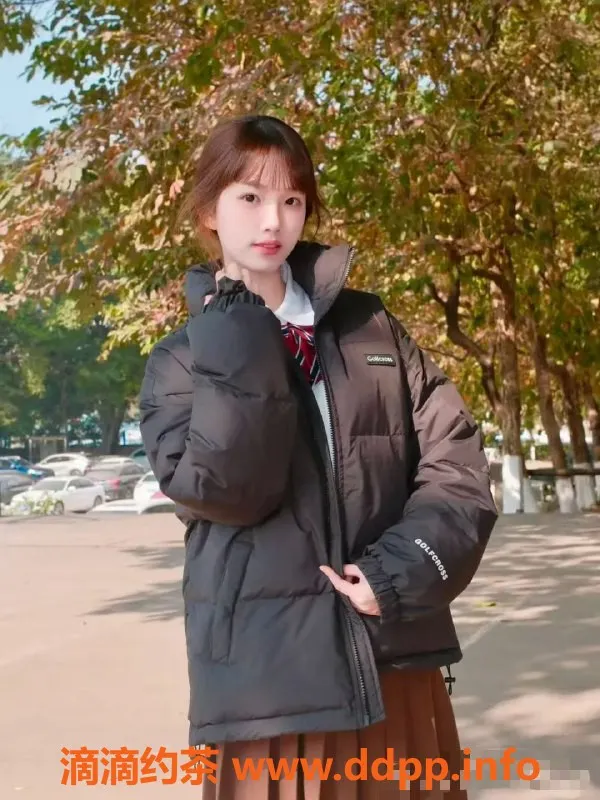 中山楼凤-西区19岁少女，350快餐，450洗吹做服务