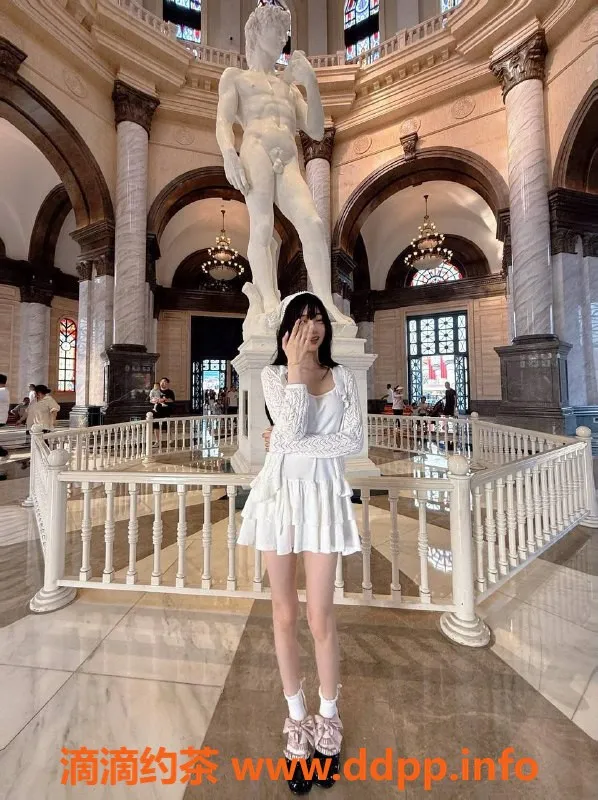 广州楼凤-白云嫩妹穆穆，长腿COS，水费1200p