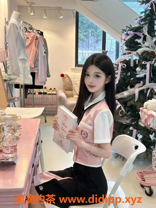 广州楼凤-天河张弛嫩妹，双飞舌吻服务，1300P体验