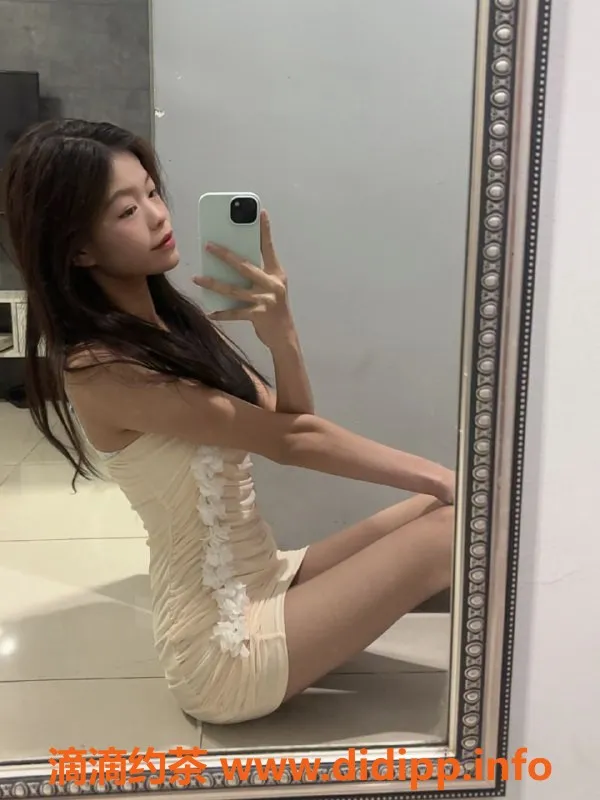 广州楼凤-天河区嫩妹卡卡，167身高B罩杯，服务多样，性价比高！