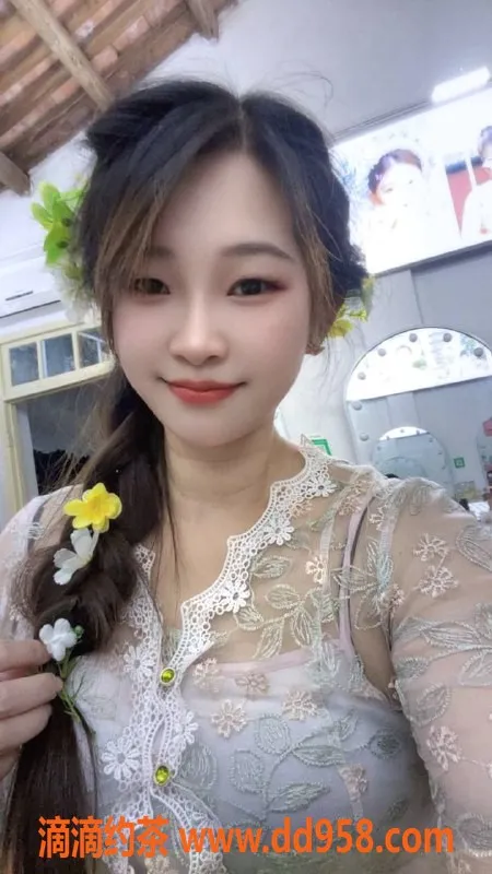 福州楼凤-晋江朵朵，160cm甜妹，49斤，超高颜值等你体验