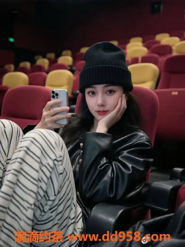 深圳楼凤-南山桃桃，热情湖北妹子，69高挑身材