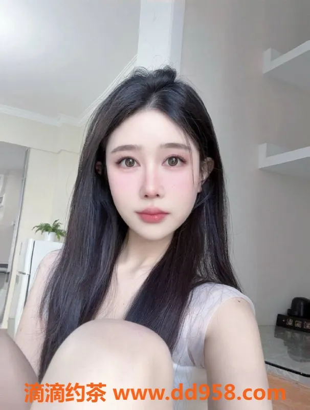 广州楼凤-天河嫩妹沐颜，水费800，热情舌吻服务！