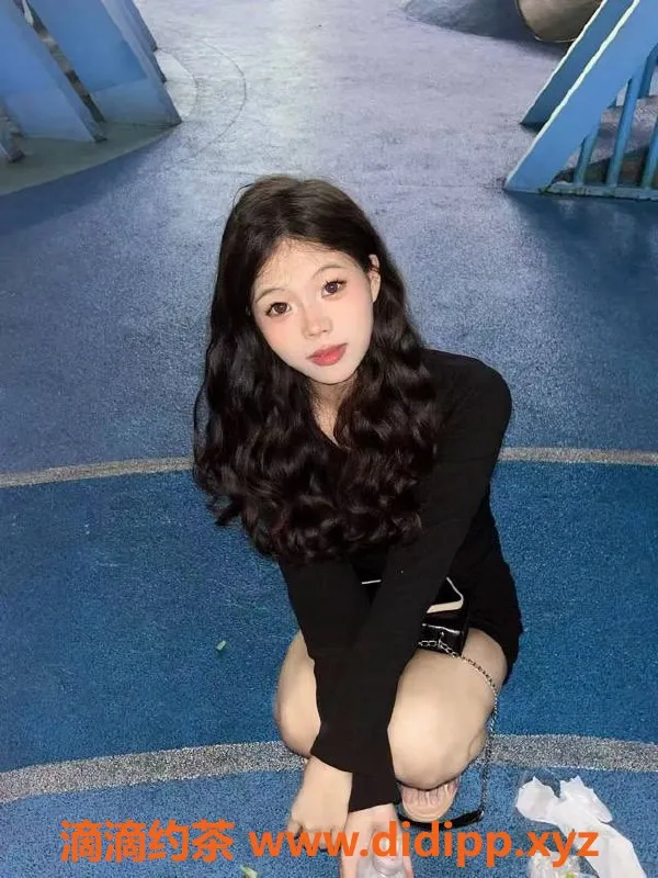 广州楼凤-番禺小婷，嫩妹质感，600元享六九服务