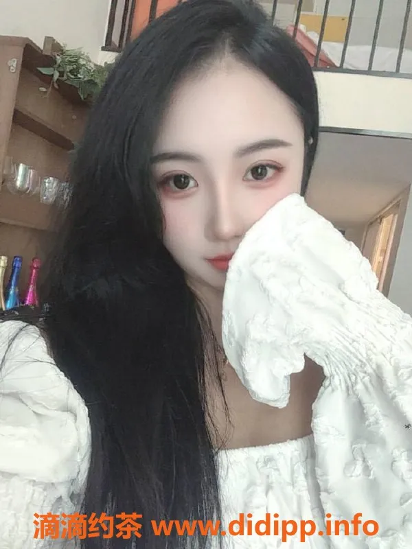 广州楼凤资源信息,南海青青，700元嫩妹，激情服务等你来体验