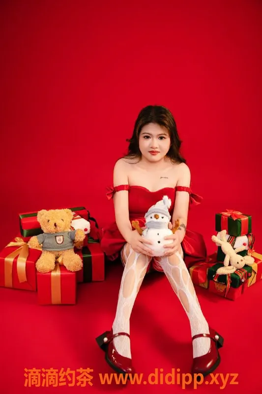 广州楼凤-越秀梦曦，身临其境的深喉体验，600元起