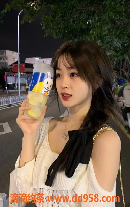 广州楼凤-荔湾若瑶，青春嫩妹，700元超值体验