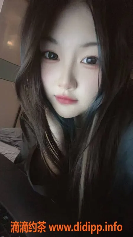 北京楼凤-清清，19岁微胖女孩，茶费6元