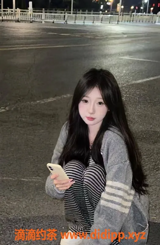 广州楼凤-天河宋夏夏：在校学生，水费700