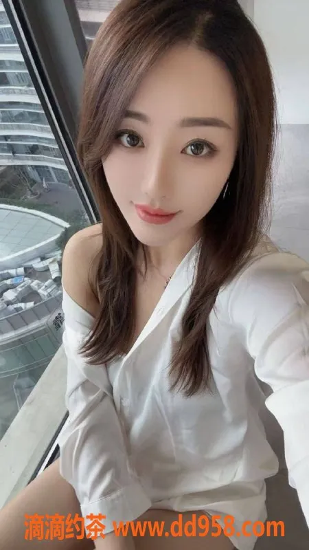 广州楼凤-白云菲菲，身材火辣，课费600元