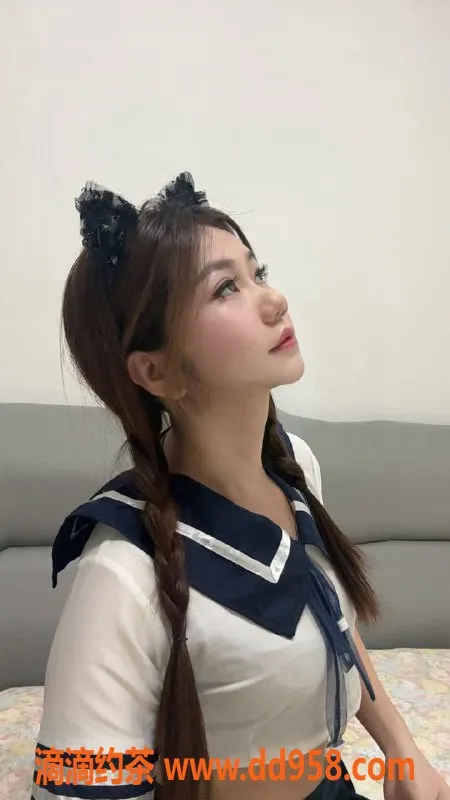 广州楼凤-天河琳琳，500元高端服务，年轻可爱