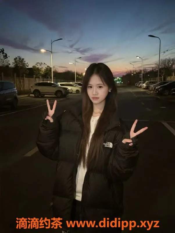 无锡楼凤-锡山区大小姐，身高168cm，服务多样，价格亲民