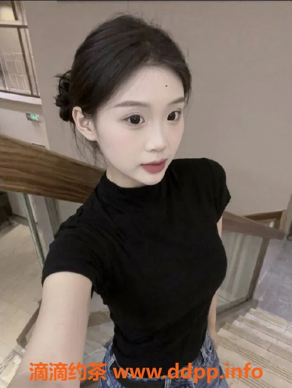 广州楼凤资源信息,天河雯雯，热情服务，课费800p