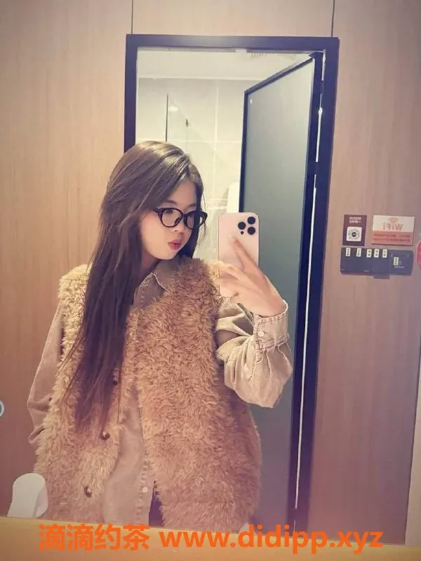 广州楼凤资源信息,天河小甜甜，甜妹供给，600元享服务