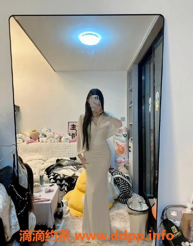 常州楼凤-武进学妹小敏：162cm嫩妹，服务多元，800起