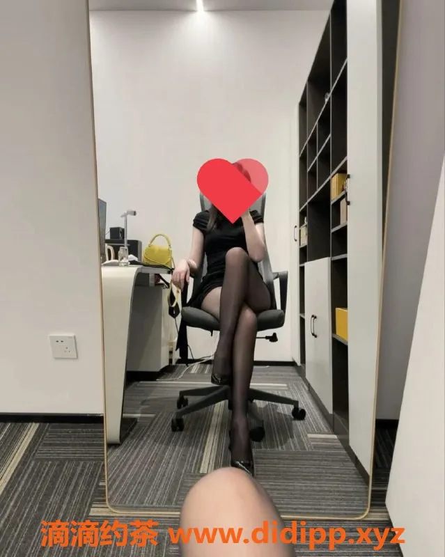 深圳抓龙筋-深圳高端美少女丝足 SM 工作室，尽享放松体验