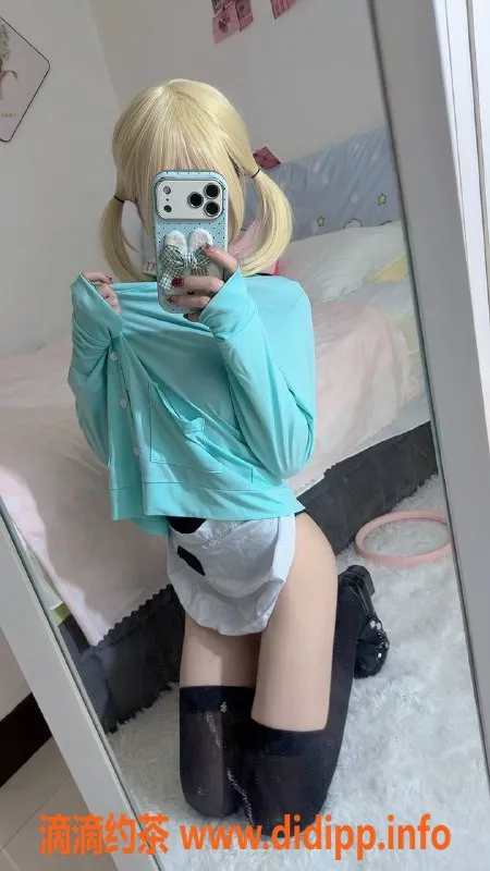 深圳楼凤-宝安黑猫cos美女，性价比超高！