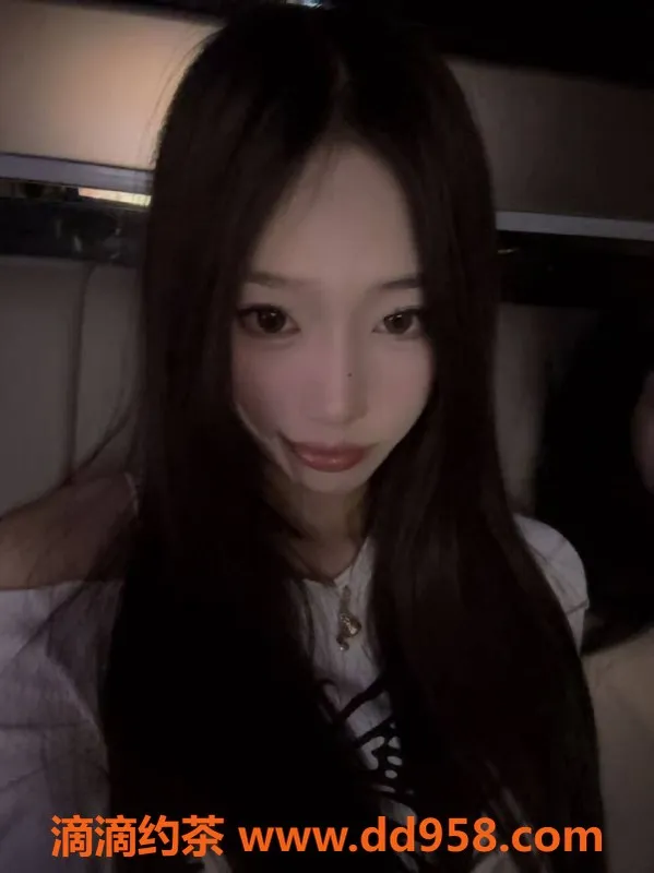 深圳楼凤-福田米轩，水中萧70后服务，1000元起