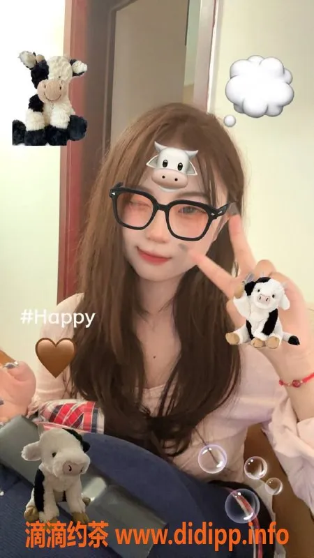 成都楼凤资源信息,成都胖胖，娇嫩16岁，600元陪洗+做服务