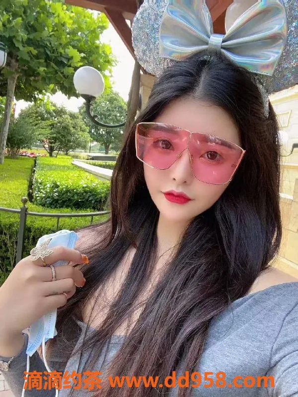 广州楼凤-天河李小Q，美丽身影700起