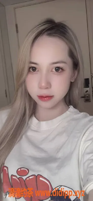 无锡楼凤-俄罗斯可爱妞，娇小玲珑，过水耳淫