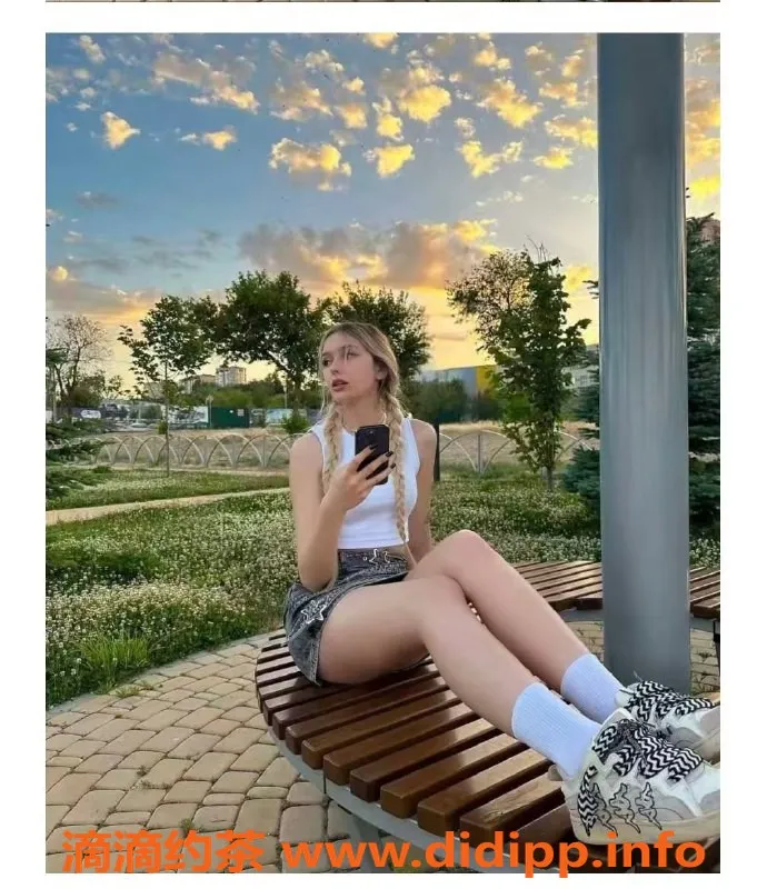 天津楼凤资源信息,南开区中海御湖翰苑推荐，享受洋酒体验！