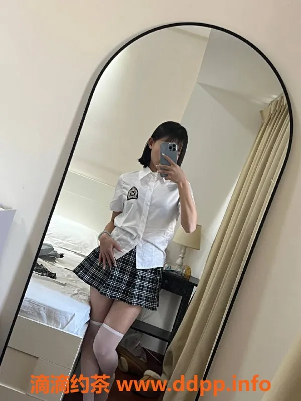 深圳楼凤-龙岗小兔，850起，服务多样，尽享激情时刻