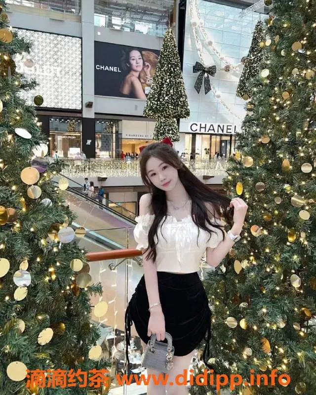 中山楼凤-南头双子女郎，快餐300元，洗吹400元