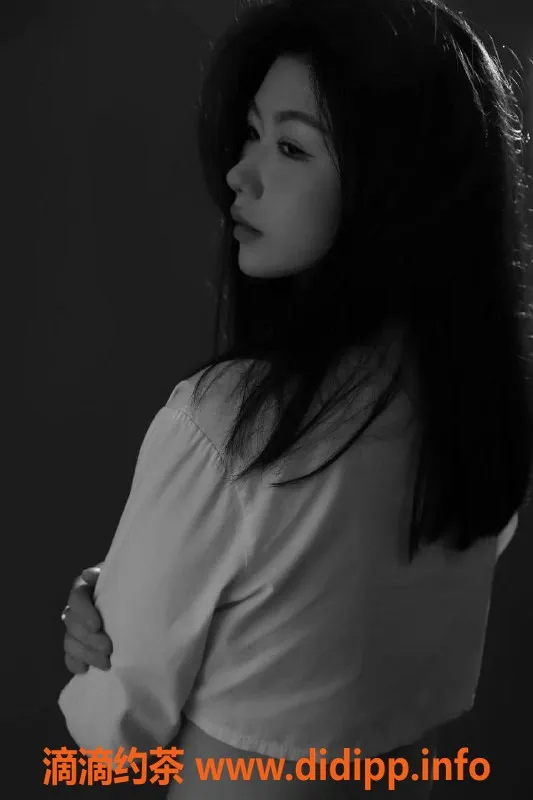 北京楼凤-北京木樨园夏小猪，24岁170cm，茶费9