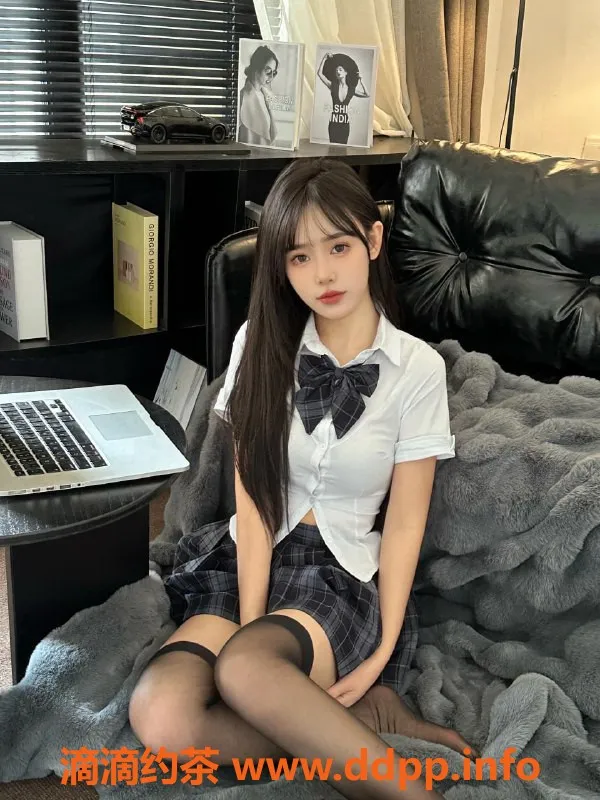 乌鲁木齐楼凤-19岁JK女孩，170真胸D，温柔体贴陪伴