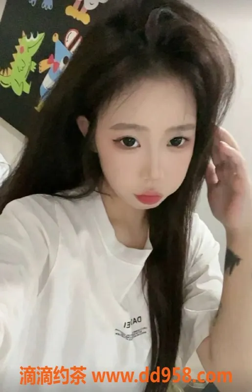 深圳楼凤-罗湖泡泡性感嫩妹，900元开启浪漫体验