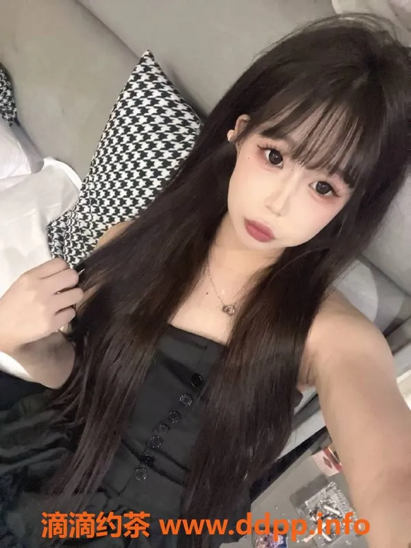 深圳楼凤资源信息,罗湖泡泡性感嫩妹，900元开启浪漫体验