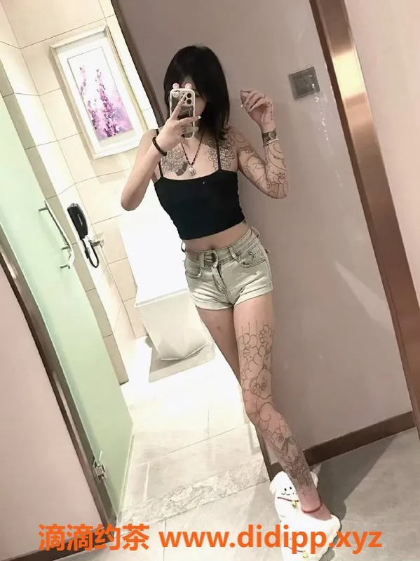 广州楼凤-金沙洲艺名怡宝，700/1视频验证，服务超赞！