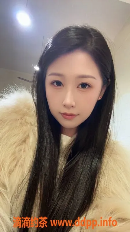 广州楼凤-番禺蓉子学妹，700元享受正妹服务