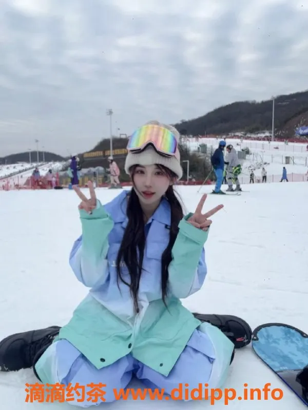 无锡楼凤-梁溪区香香，165大胸D奶，陪浴服务超好！