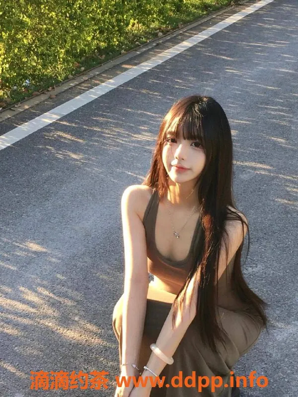 深圳楼凤-南山仔仔，20岁网红模特，身高165cm，服务热情