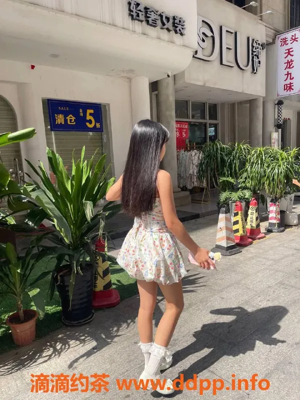 深圳楼凤资源信息,深圳龙岗苏苏萝莉老师，800p起！