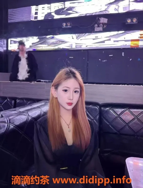 成都楼凤-成华区17岁小萝莉 85斤 S型身材推荐上牌