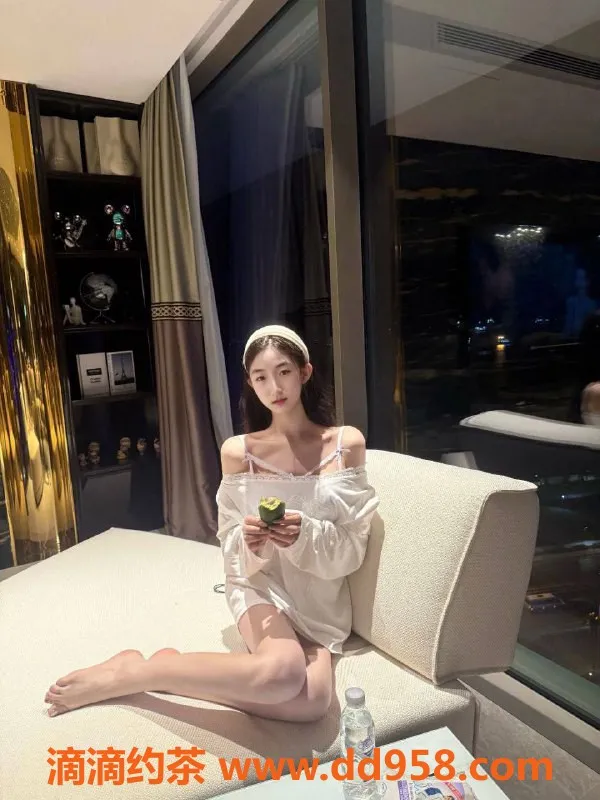 广州楼凤资源信息,天河嫩妹枫叶，8P鸳鸯浴等你来体验