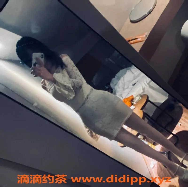 成都楼凤资源信息,成华区佳雨 165cm 90斤 B杯 女友感服务强推