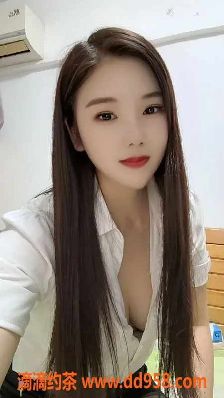 广州楼凤-天河青青，少妇大胸，4P课程等你体验