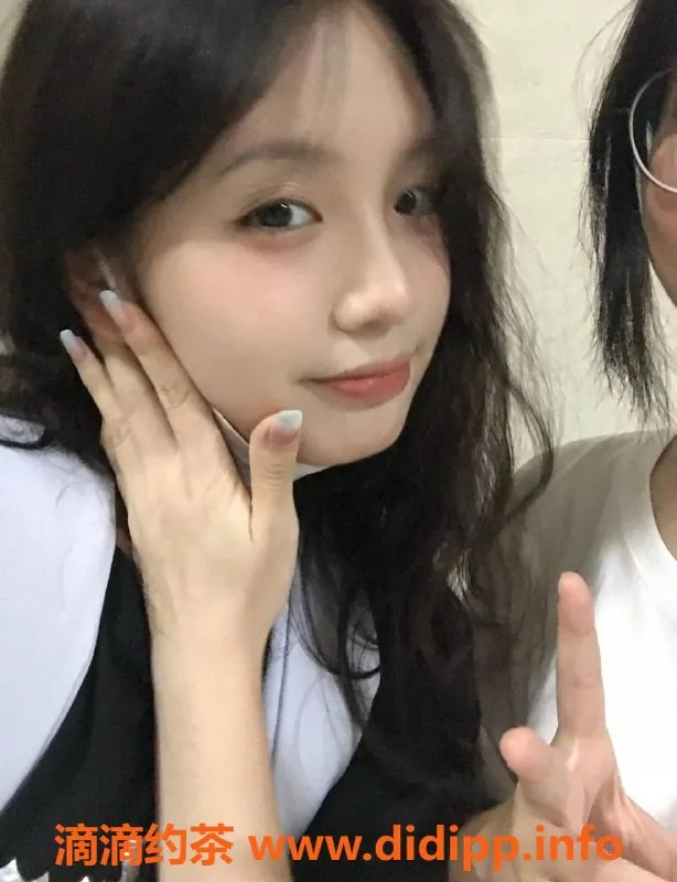 湛江楼凤-小姜，甜美妹子，性感身材等你体验