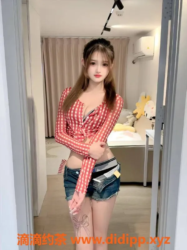 深圳楼凤-福田嫩妹甜甜圈，1000P起，舌吻制服服务